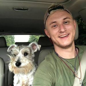 Meet your Posher, Travis